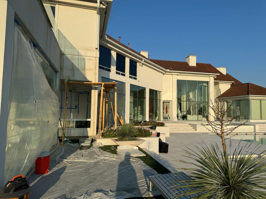 Doors & Mirror Installation in Dallas, TX Doors & Mirror Installation in Dallas, TX